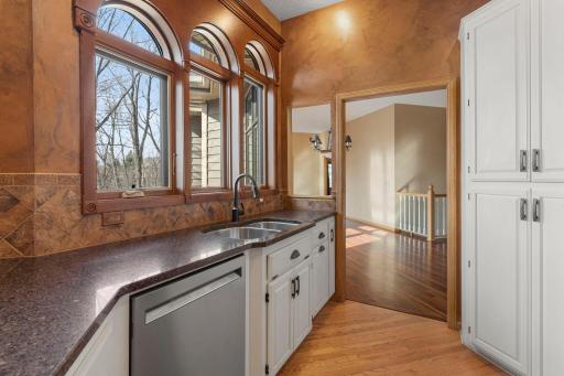18067 Judicial Way S, Lakeville, MN 55044