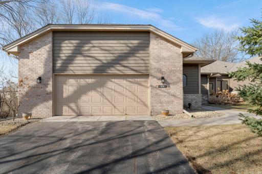 18067 Judicial Way S, Lakeville, MN 55044