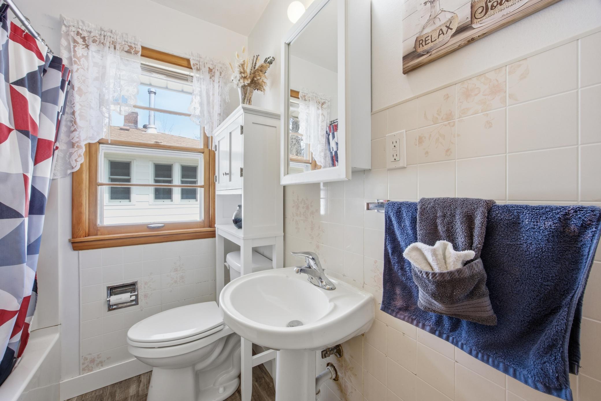 Full bath main level