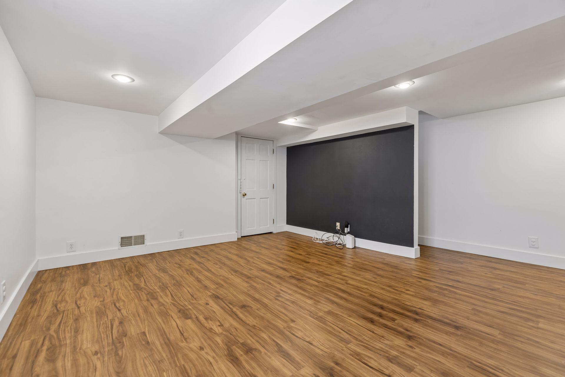 3148 Hampshire Avenue South - Spacecrafting - 0020.jpg