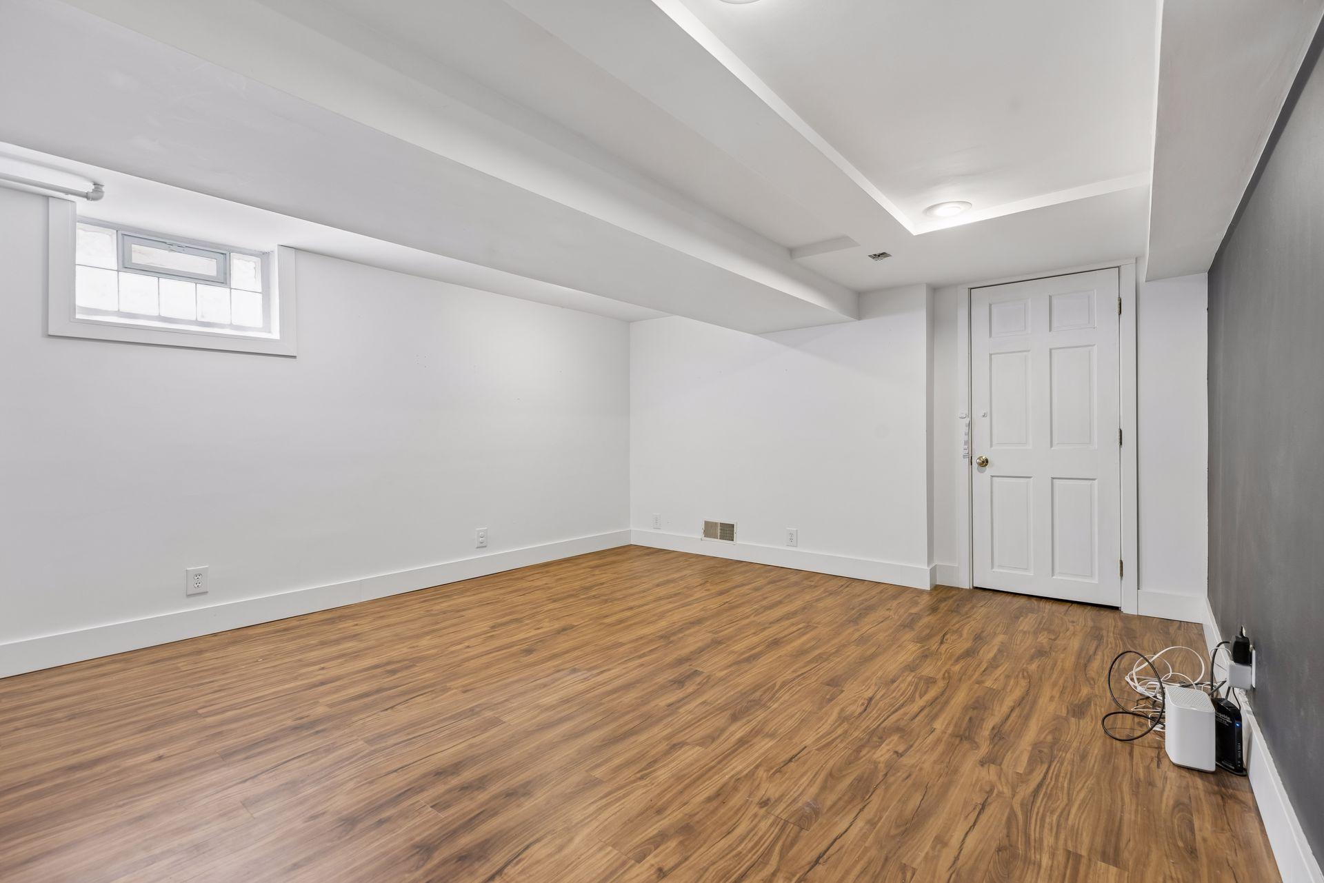 3148 Hampshire Avenue South - Spacecrafting - 0021.jpg