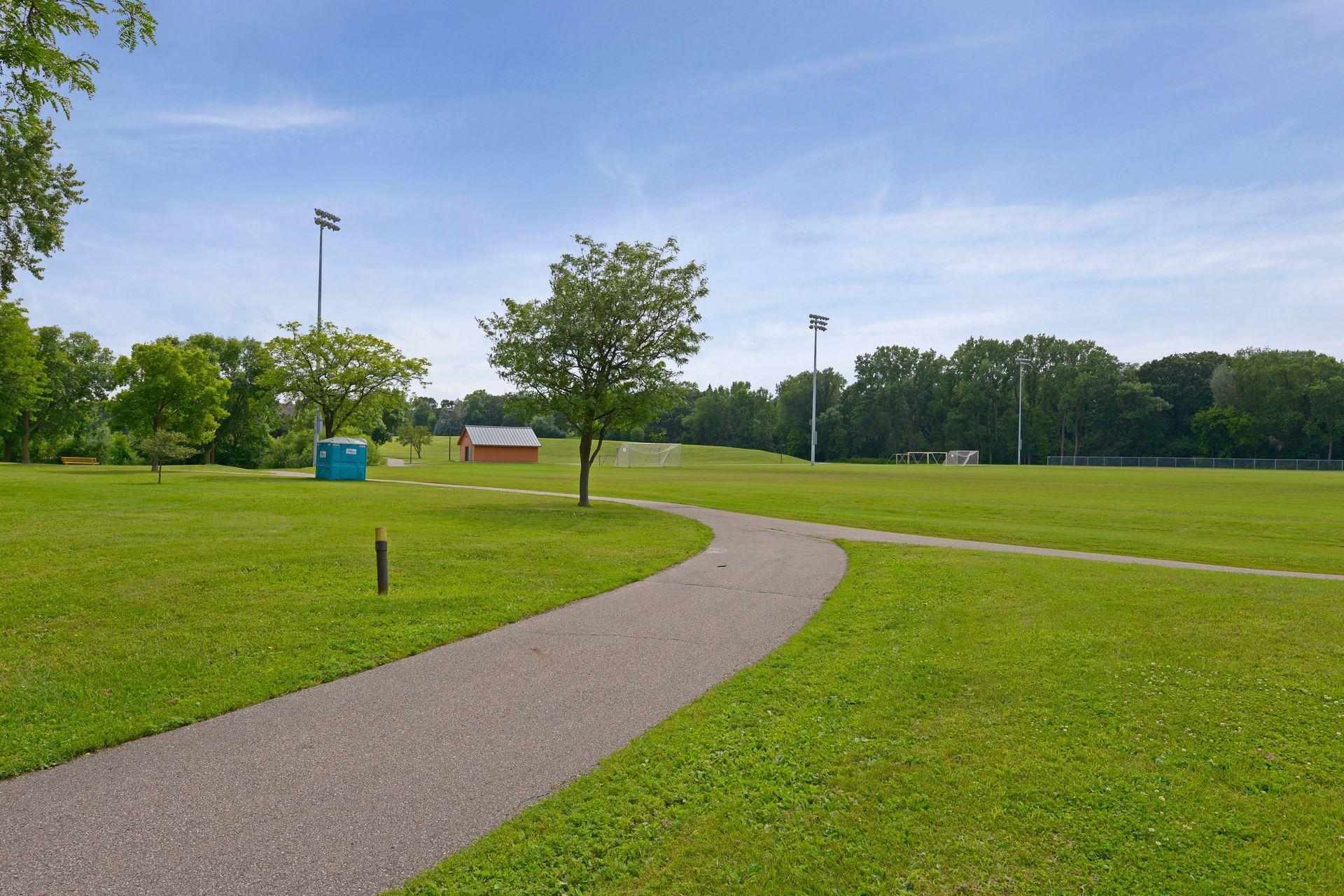 3148 Hampshire Avenue South - Spacecrafting - 0038.jpg