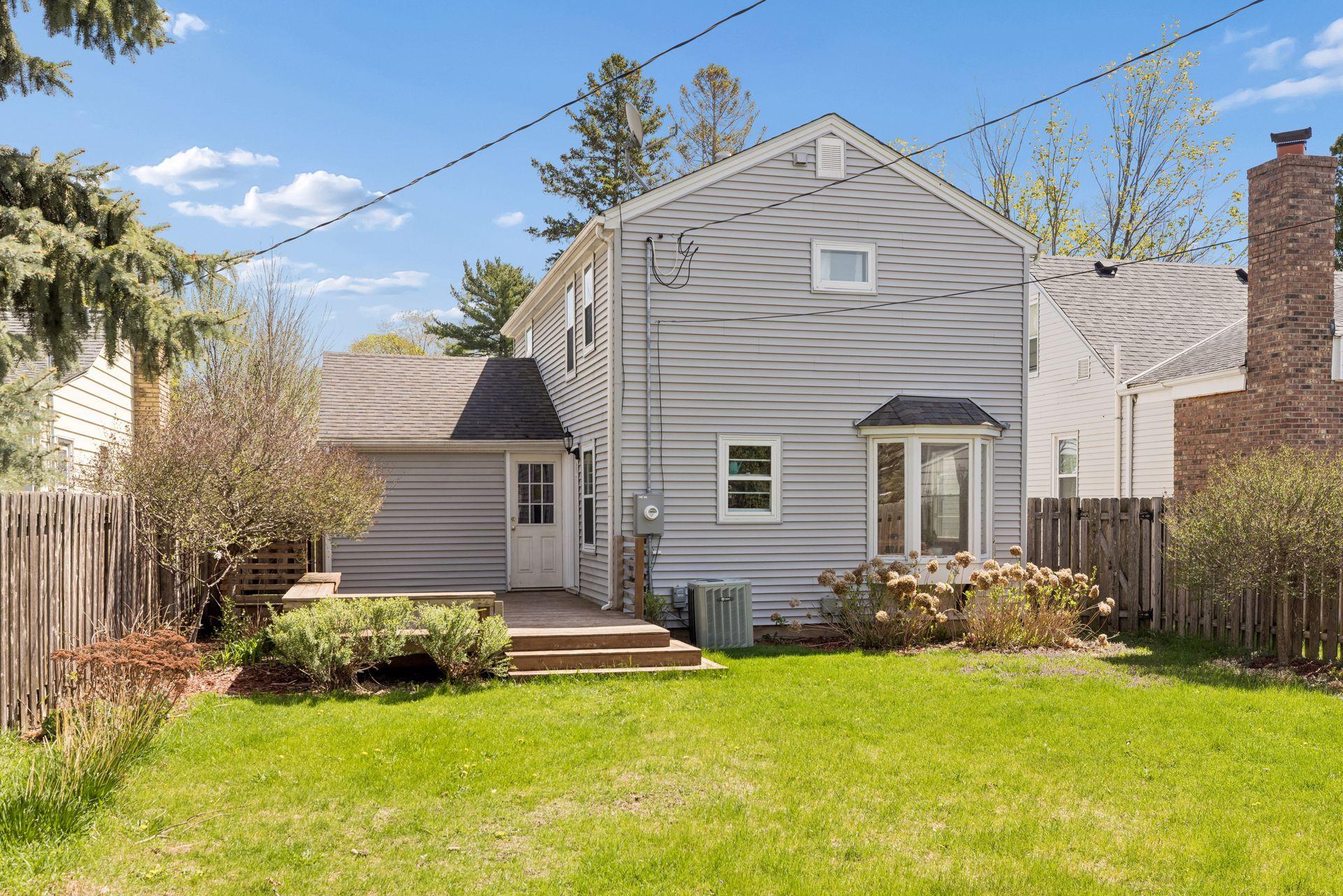 3148 Hampshire Avenue South - Spacecrafting - 0026.jpg