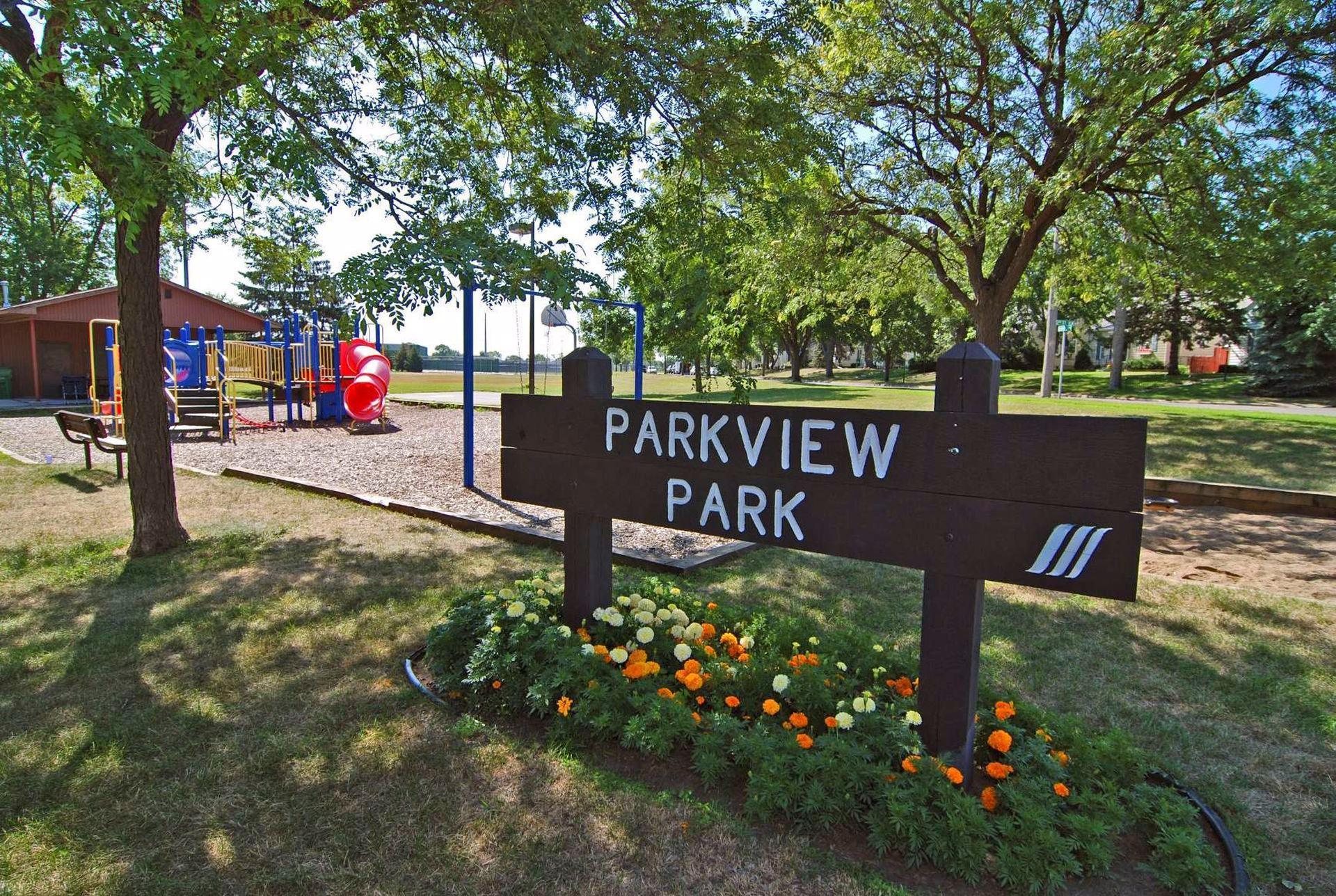 3148 Hampshire Avenue South - Spacecrafting - 0032.jpg