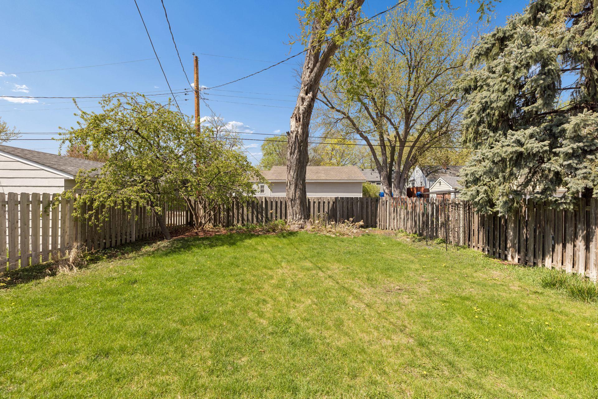 3148 Hampshire Avenue South - Spacecrafting - 0030.jpg