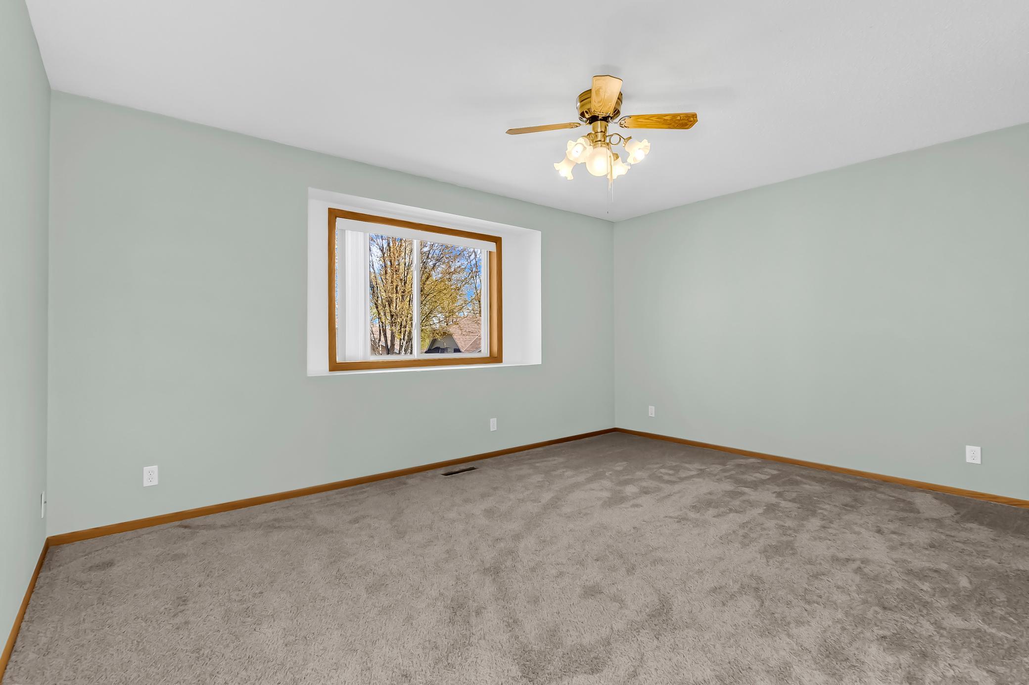 Bright upstairs bedroom