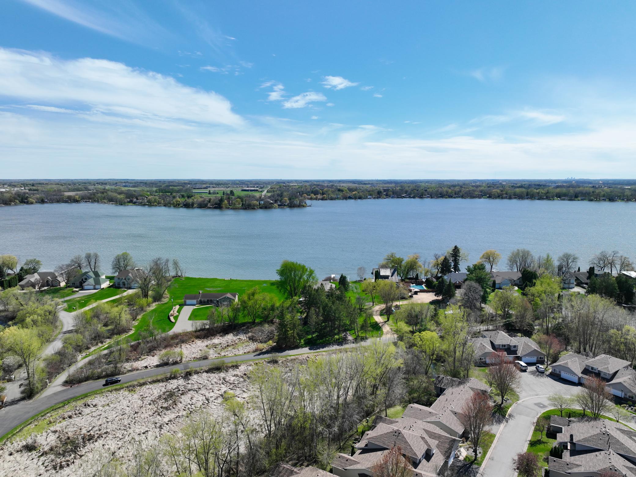 Close proximity to Clear Lake ideal for fishing and other recreation