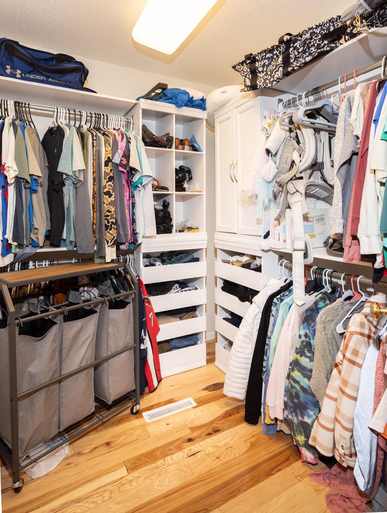 Walk-in Closet