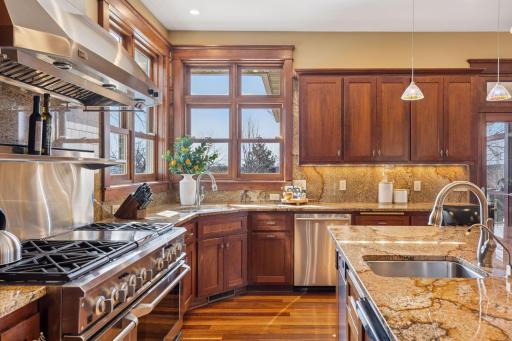 12159 Quail Avenue Lane N, Stillwater, MN 55082