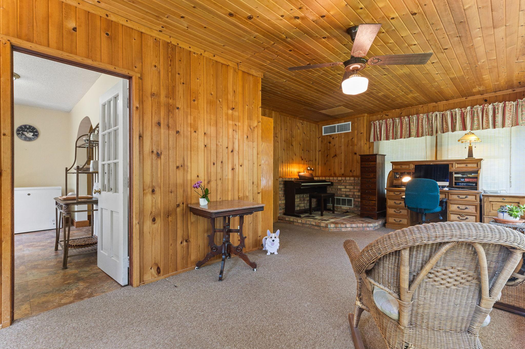 39-web-or-mls-19463 Proctor Rd NW-282.JPG