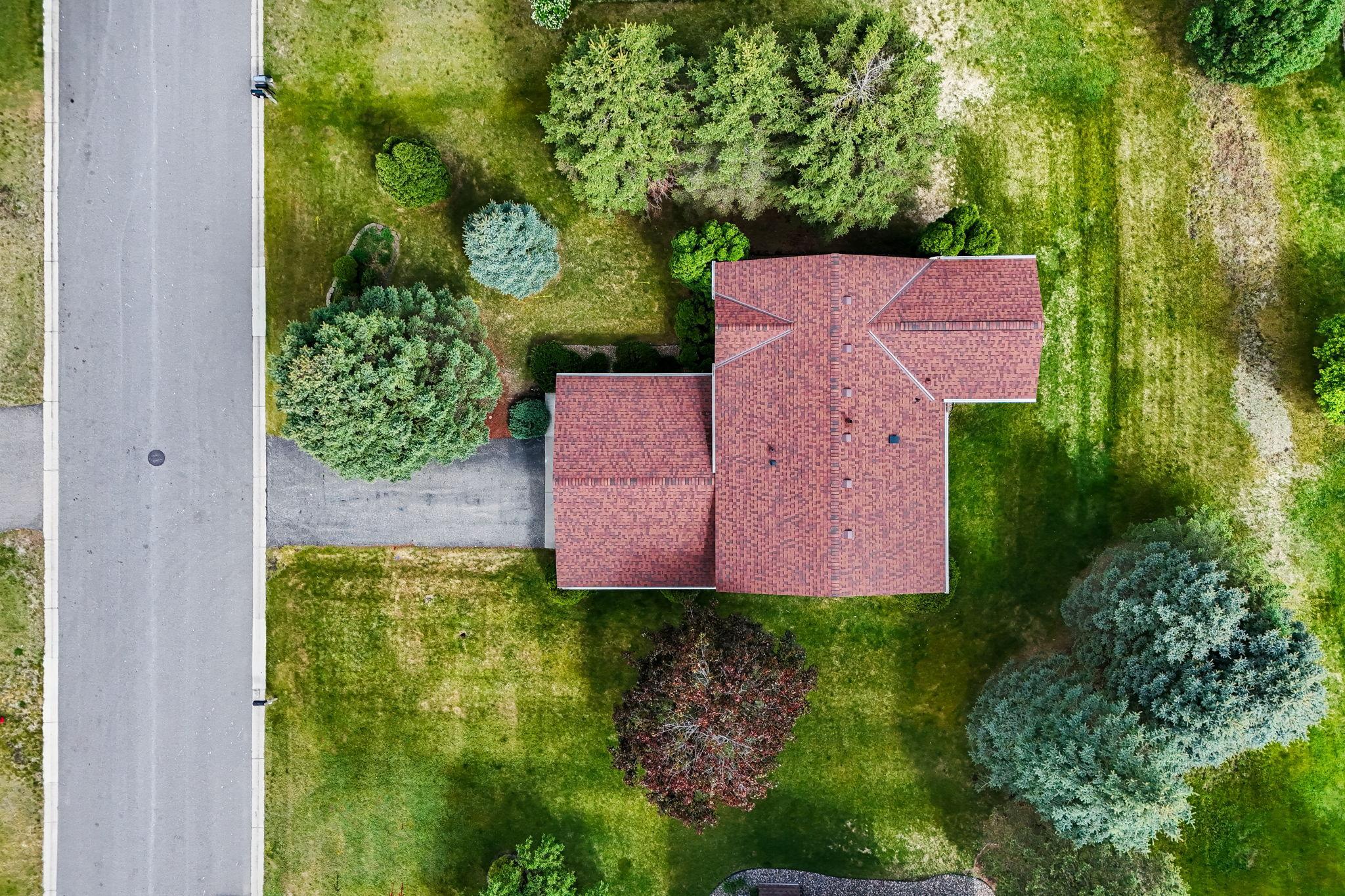 New roof (2023) offers added peace of mind.