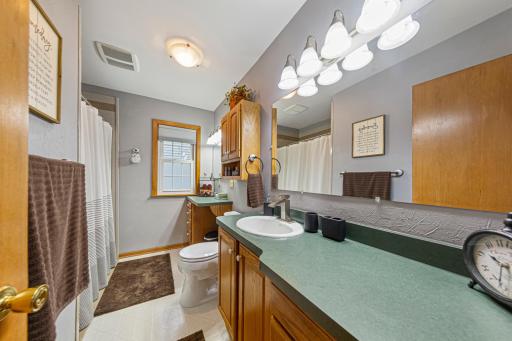 302 W Douglas Street, Arlington, MN 55307