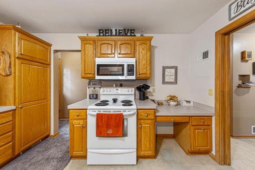 302 W Douglas Street, Arlington, MN 55307