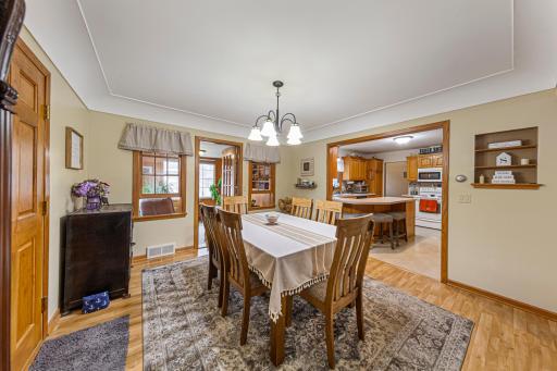302 W Douglas Street, Arlington, MN 55307