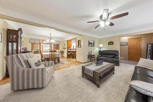 302 W Douglas Street, Arlington, MN 55307
