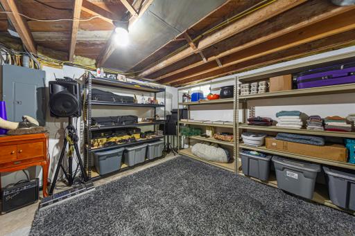 302 W Douglas Street, Arlington, MN 55307