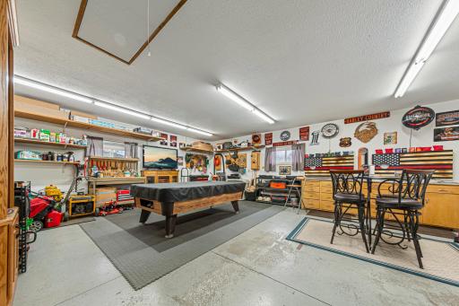 302 W Douglas Street, Arlington, MN 55307