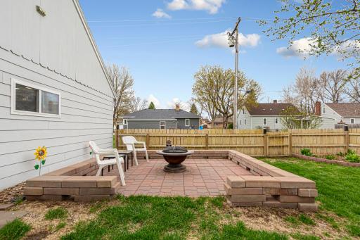 302 W Douglas Street, Arlington, MN 55307