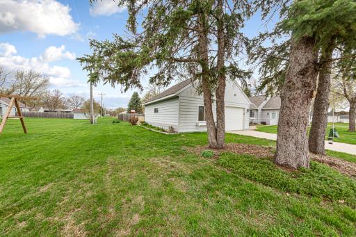 302 W Douglas Street, Arlington, MN 55307