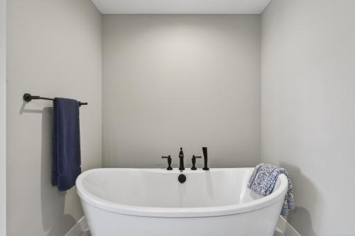 4647 145th Avenue NE, Andover, MN 55304