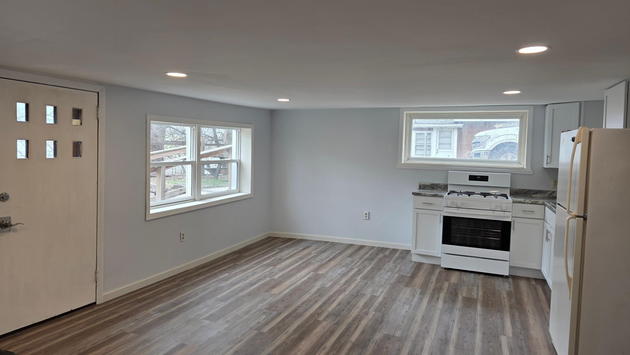Dinning room-Kitchen.jpg