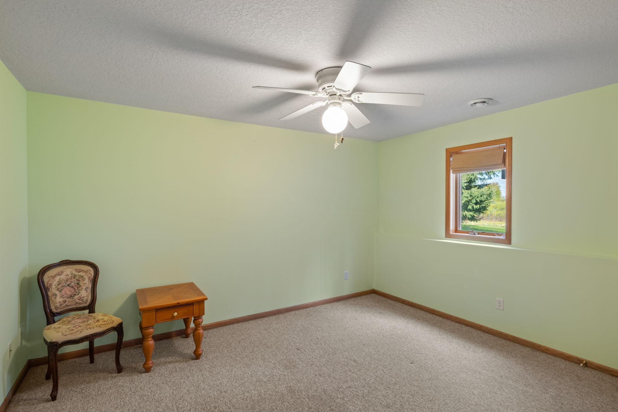 54-web-or-mls-2723-174th-ave-ne.jpg