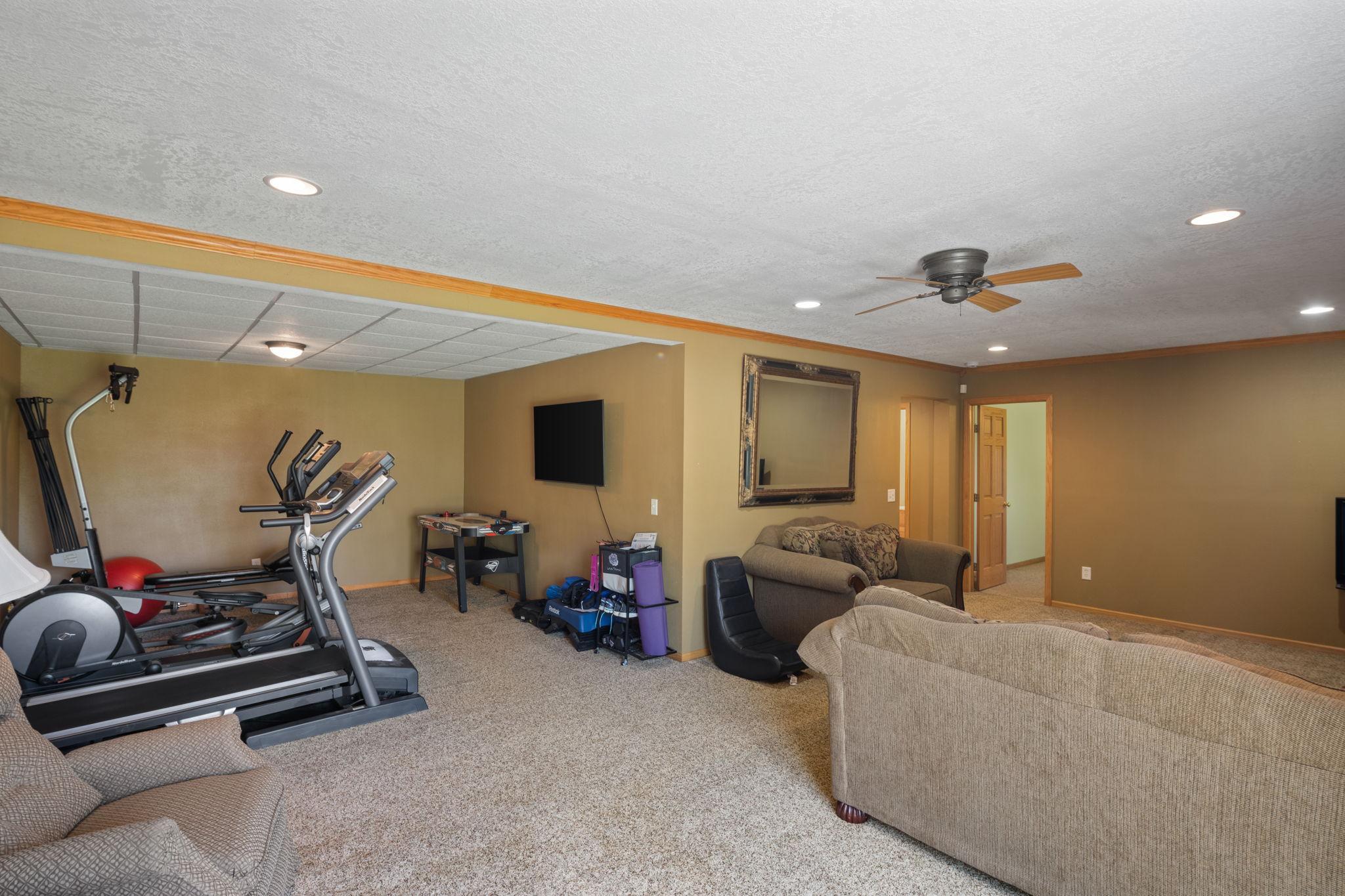 50-web-or-mls-2723-174th-ave-ne.jpg