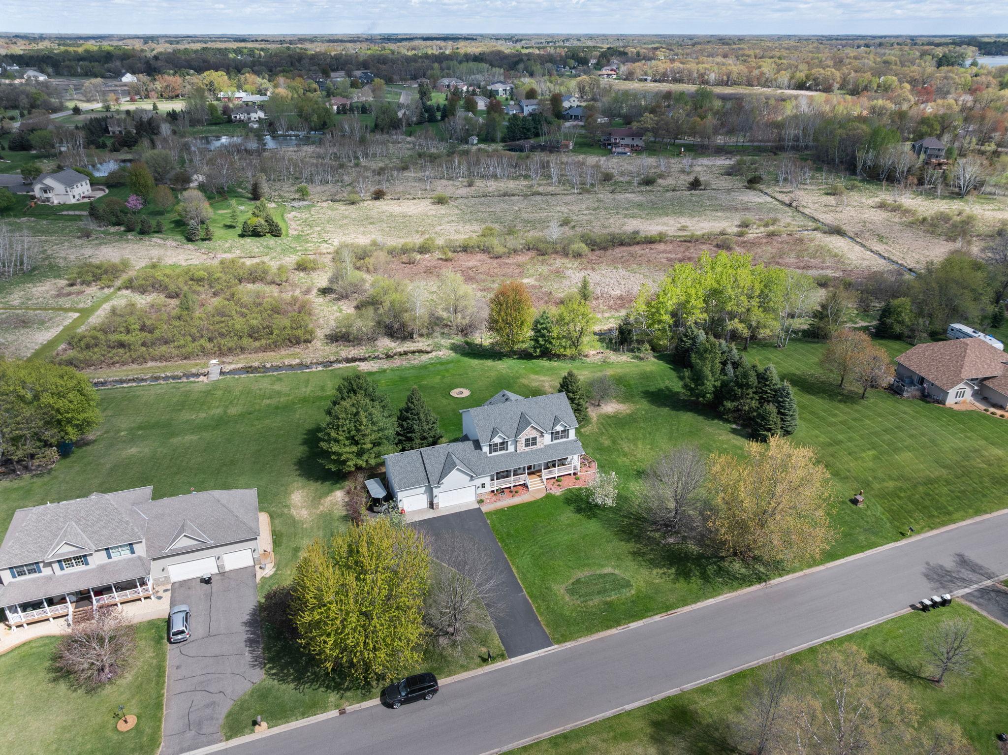 9-web-or-mls-2723-174th-ave-ne.jpg