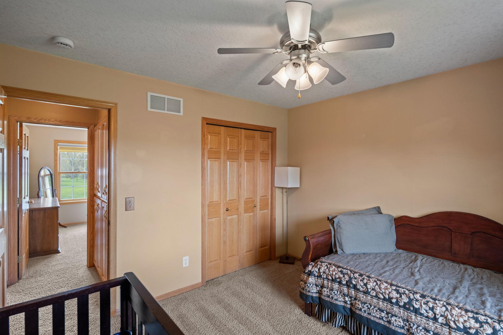 43-web-or-mls-2723-174th-ave-ne.jpg