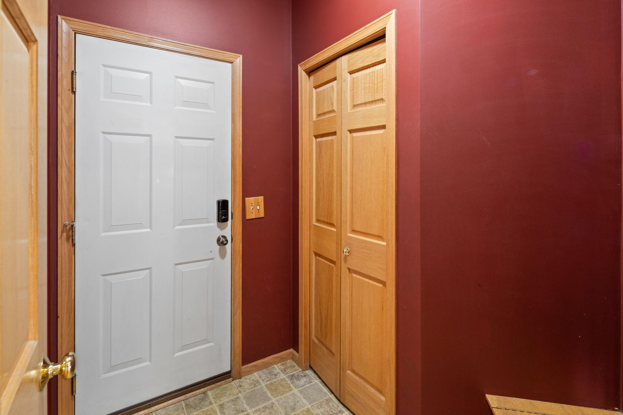 27-web-or-mls-2723-174th-ave-ne.jpg
