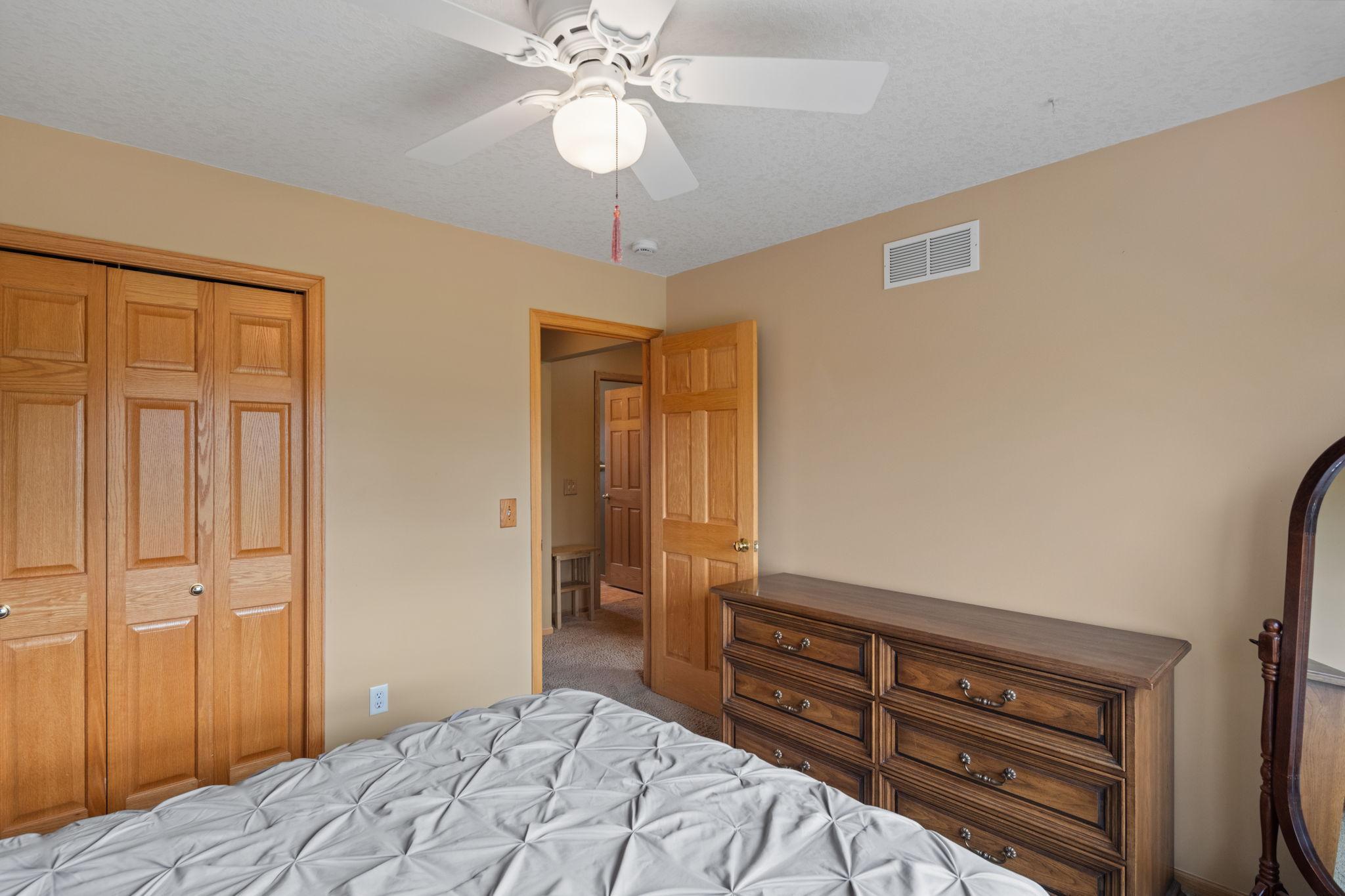 46-web-or-mls-2723-174th-ave-ne.jpg