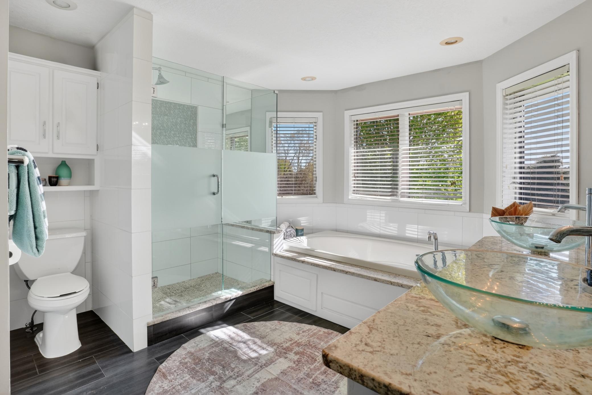 Primary bath