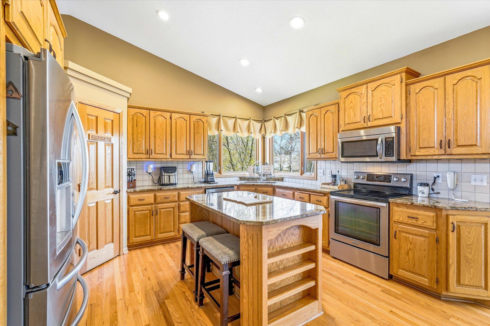 10-139th Ln NW-20.jpg