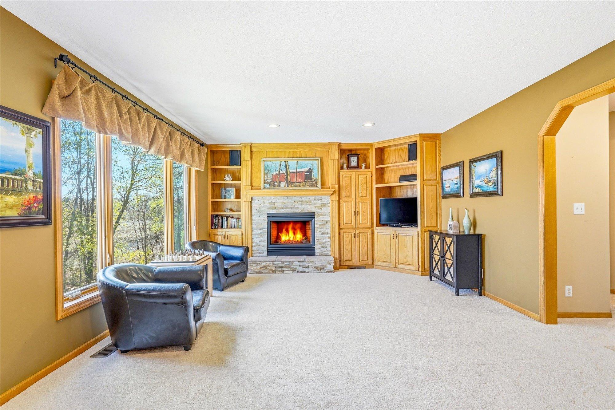 18-139th Ln NW-27.jpg