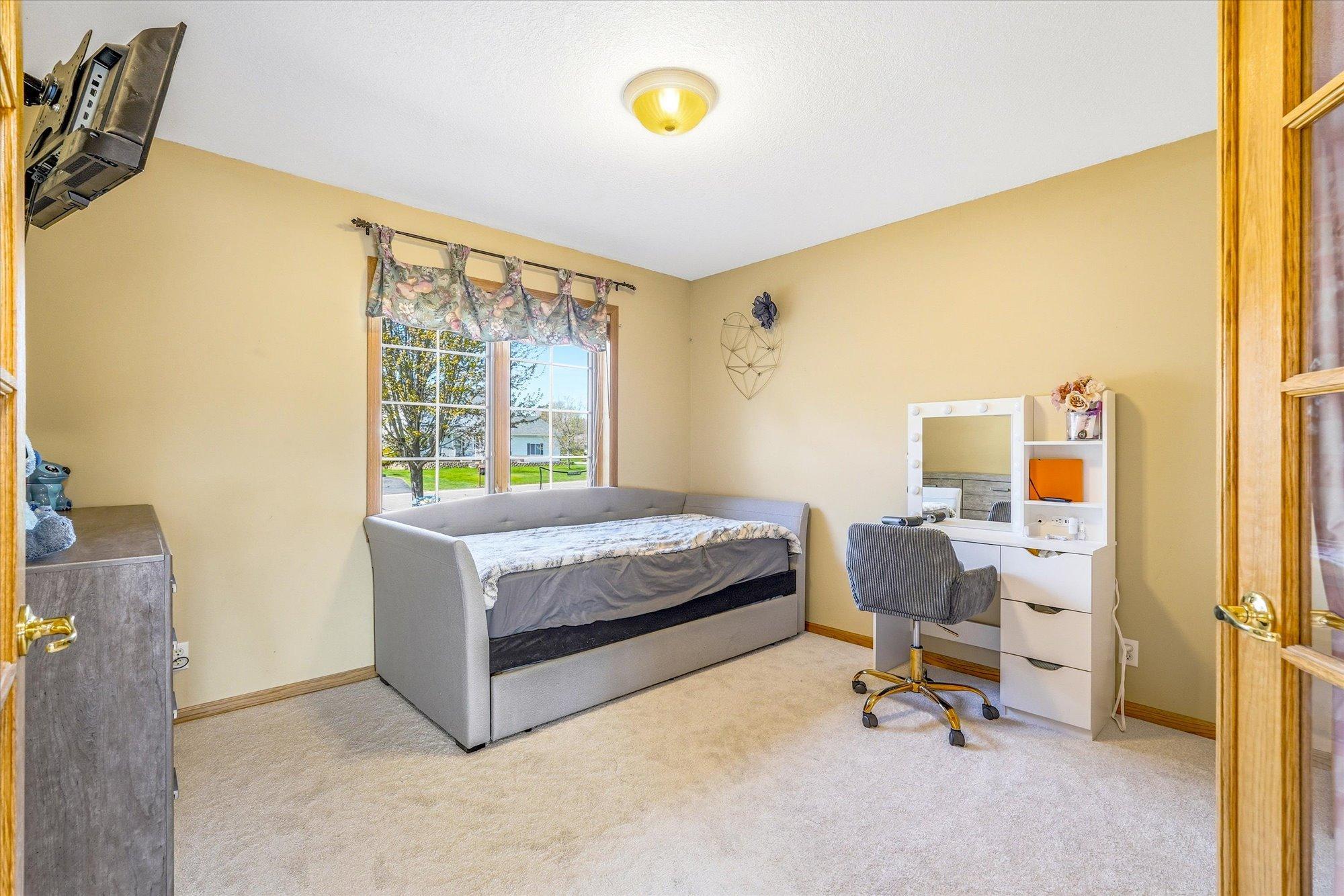 23-139th Ln NW-31.jpg