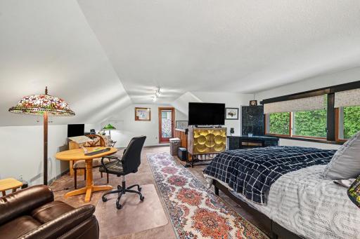 885 Old Lexington Avenue, Saint Paul, MN 55116