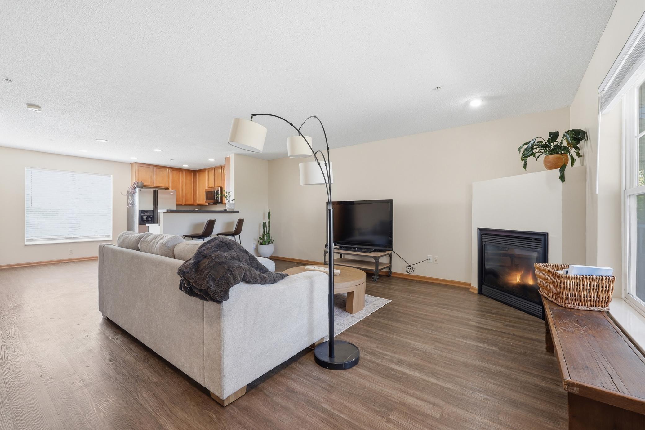 6_2894-cloverridge-chaska-006.jpg