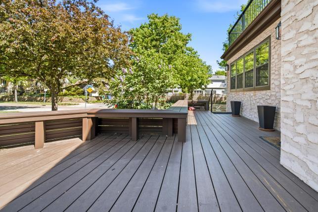 5116 deck lower.jpg