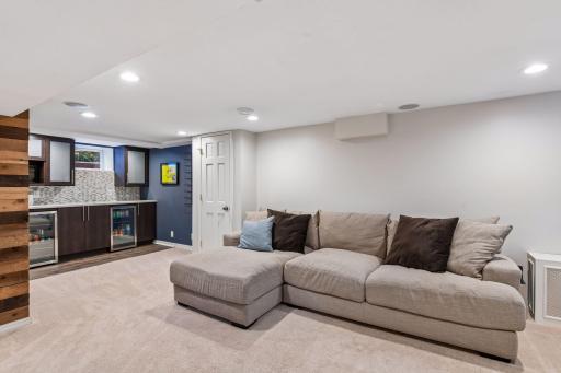 4031 Yosemite Avenue S, Minneapolis, MN 55416