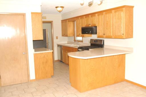 601 5th Avenue S, Hopkins, MN 55343