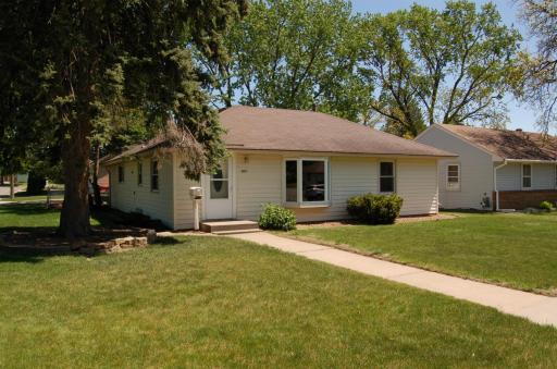 601 5th Avenue S, Hopkins, MN 55343
