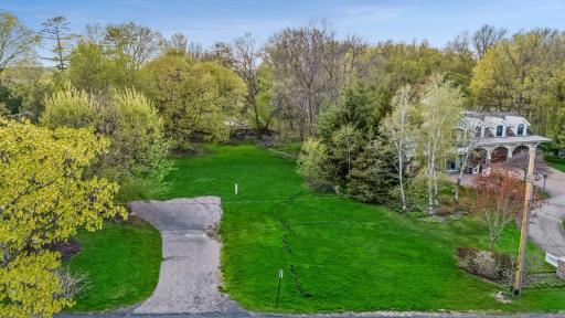 2308 Huntington Point Road E, Wayzata, MN 55391