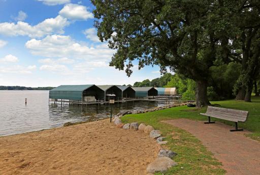 2308 Huntington Point Road E, Wayzata, MN 55391
