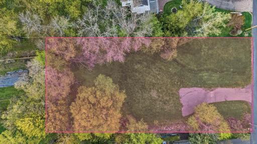 2308 Huntington Point Road E, Wayzata, MN 55391