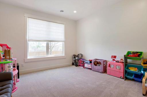 2059 124th Lane NW - Web Quality - 012 - 12 Family Room-1.jpg