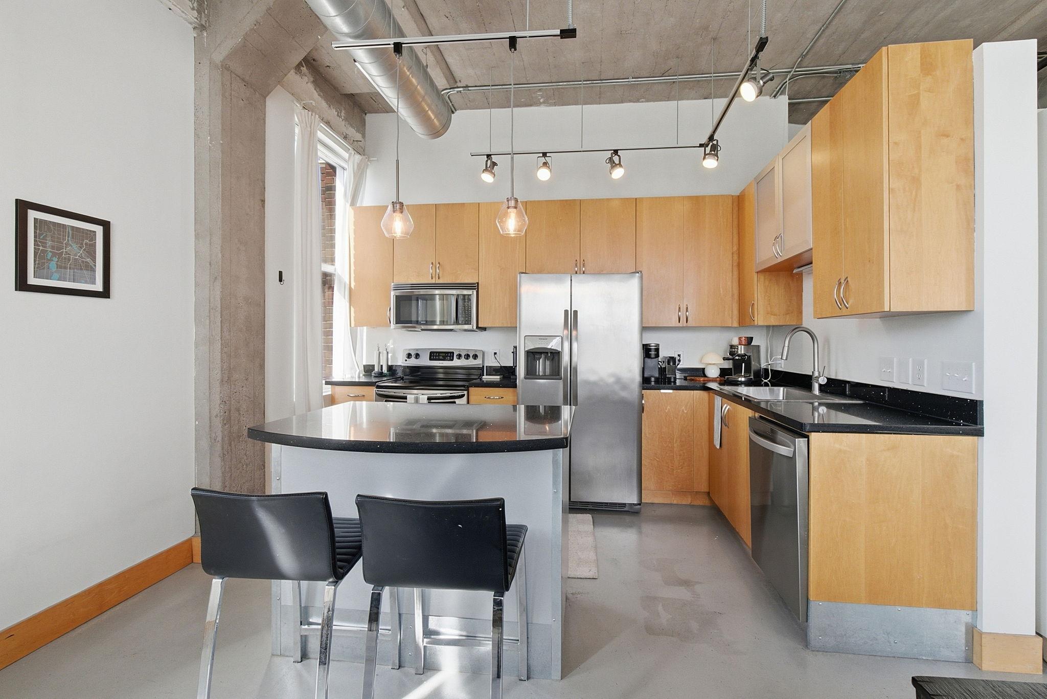Eat-in kitchen.