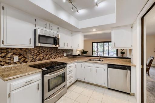 9700 Portland Ave 126 - Web Quality - 009 - 07 Kitchen.jpg