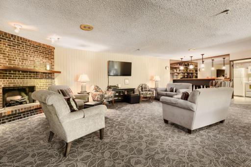 9700 Portland Ave 126 - Web Quality - 005 - 03 Living Room.jpg