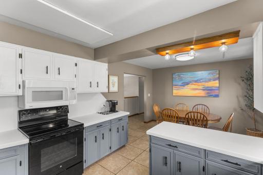 16474 200th Street, Hutchinson, MN 55350