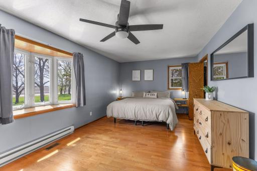 16474 200th Street, Hutchinson, MN 55350